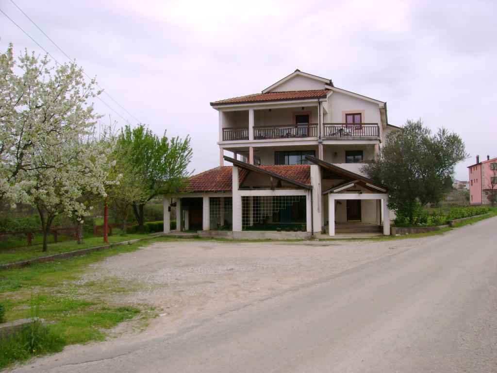 Guest House Robi Меджугорье Экстерьер фото